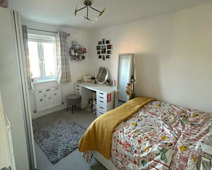 Bedroom- click for photo gallery